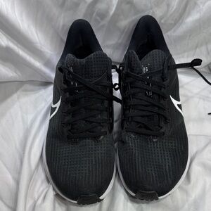 Nike  air Zoom  Pegasus  39 women's  running shoes size 9